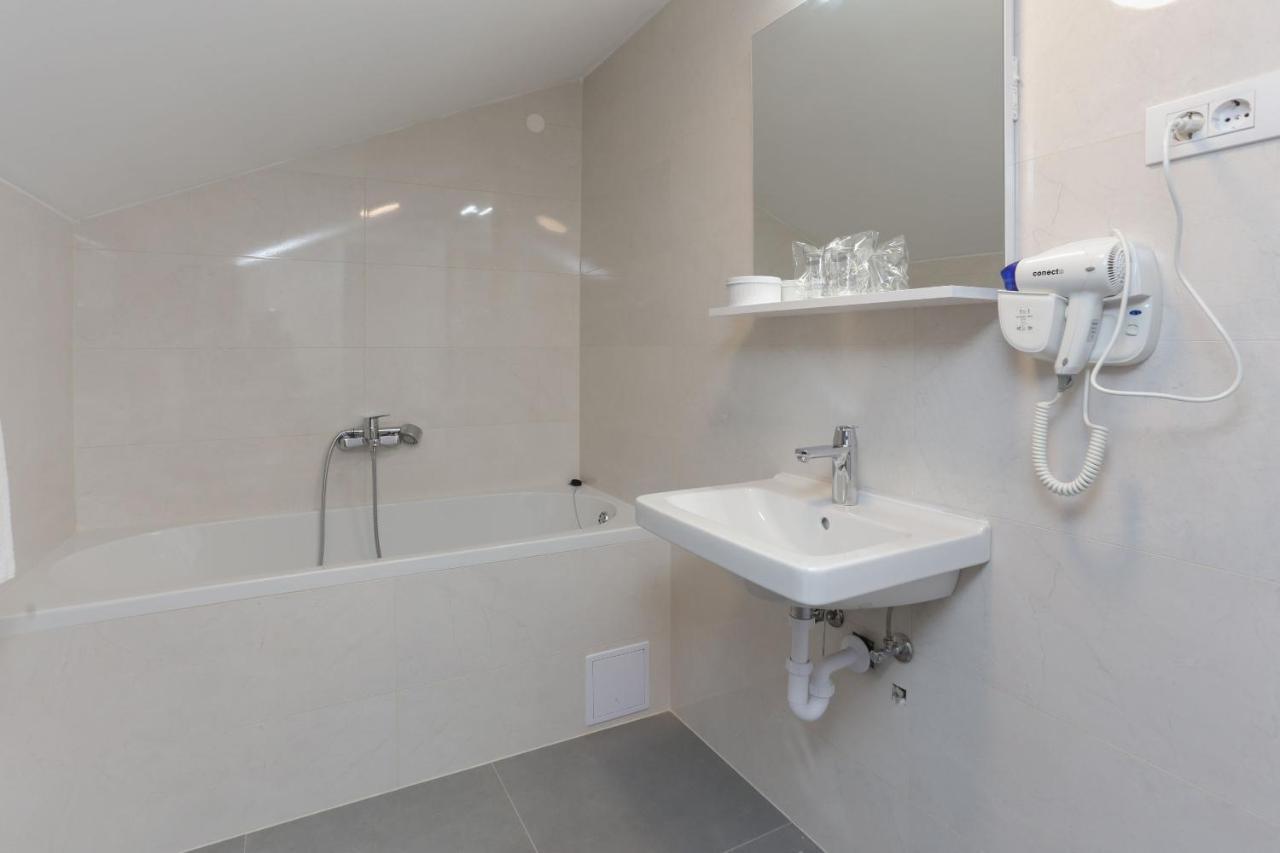 Apartments Villa Niko Trogir Eksteriør bilde